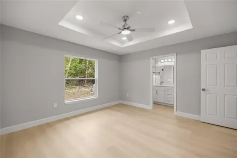10 Bay Lane Ocklawaha FL 32179