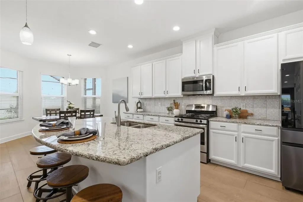 9323 Bella Vita Circle Land O Lakes FL 34637