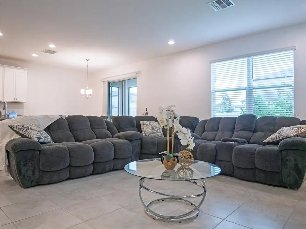2876 Misty Marble Drive Zephyrhills FL 33540