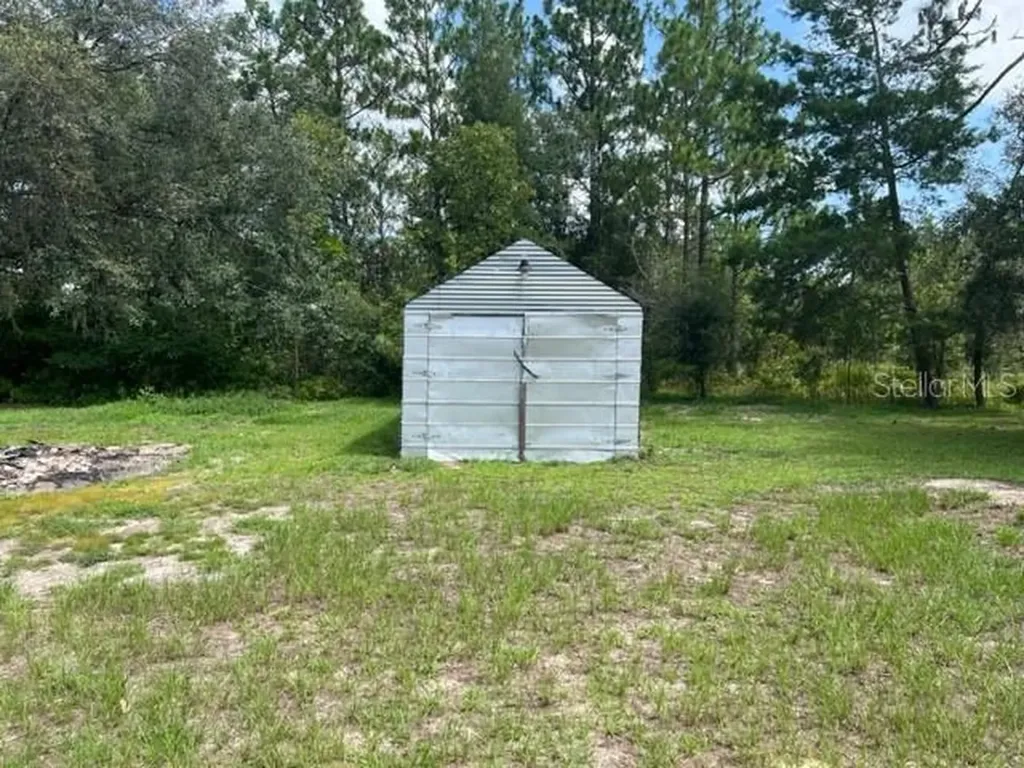 126 Switzerland Street Interlachen FL 32148