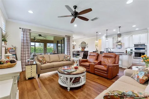 556 Zamora Way Davenport FL 33837