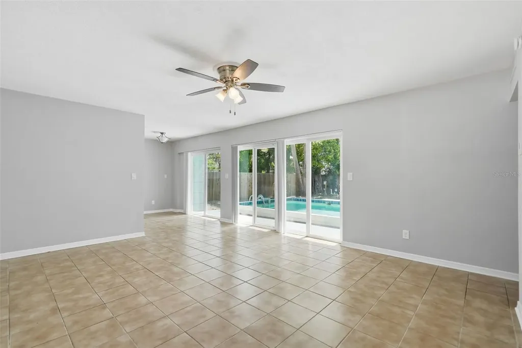 3934 Helena Street NE St Petersburg FL 33703