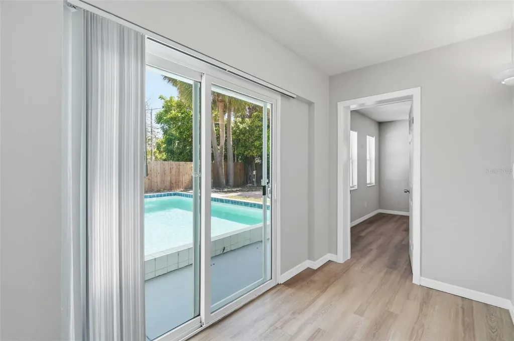 3934 Helena Street NE St Petersburg FL 33703