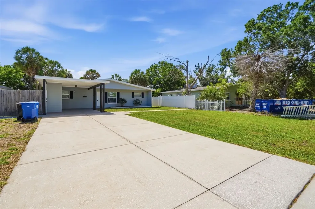 3934 Helena Street NE St Petersburg FL 33703