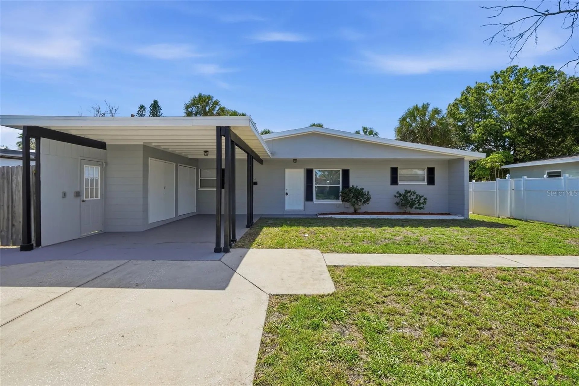 3934 Helena Street NE St Petersburg FL 33703