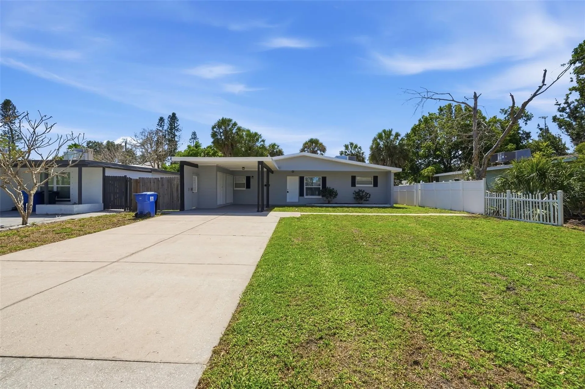 3934 Helena Street NE St Petersburg FL 33703