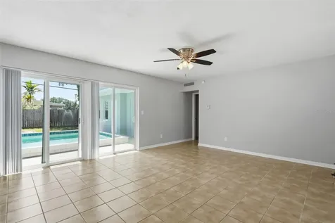3934 Helena Street NE St Petersburg FL 33703