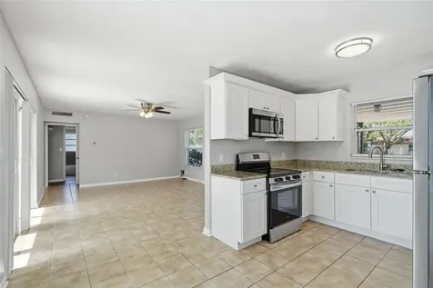 3934 Helena Street NE St Petersburg FL 33703