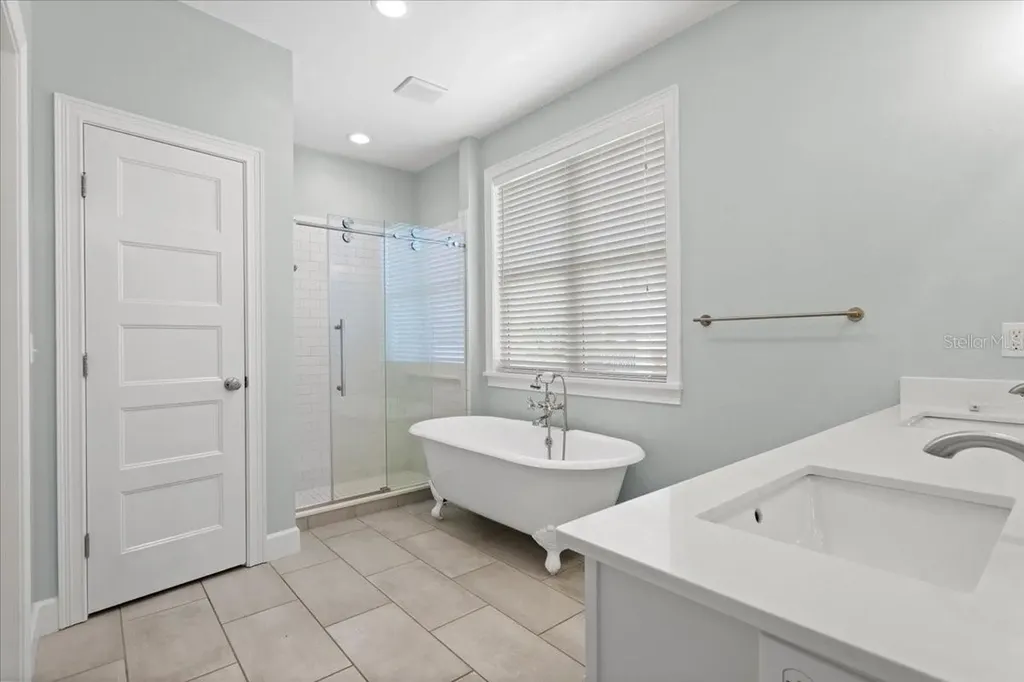 619 NW 3rd Street Gainesville FL 32601