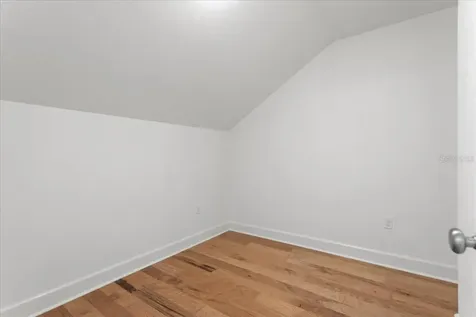 619 NW 3rd Street Gainesville FL 32601