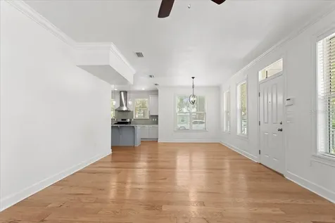 619 NW 3rd Street Gainesville FL 32601