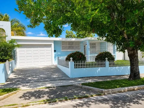 D5 Calle Canario Villa Serena Arecibo PR 00612