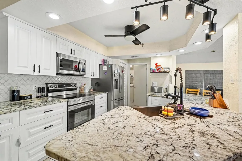 4187 Everett Avenue Spring Hill FL 34609