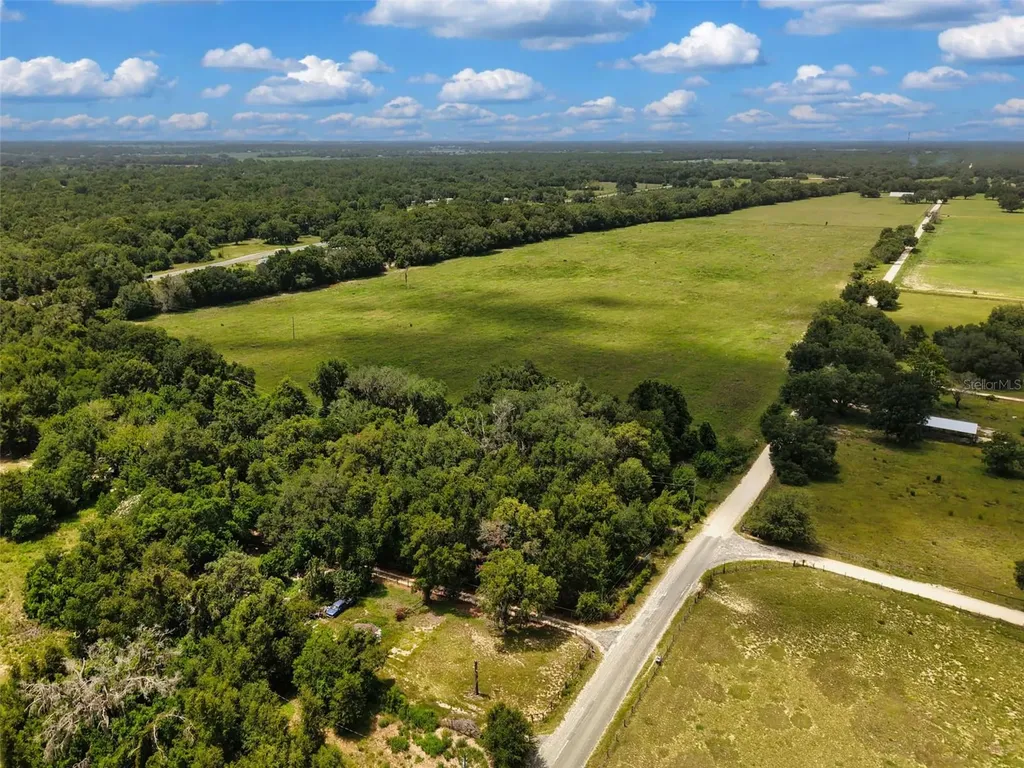 000 SE 200 Avenue SE Morriston FL 32668