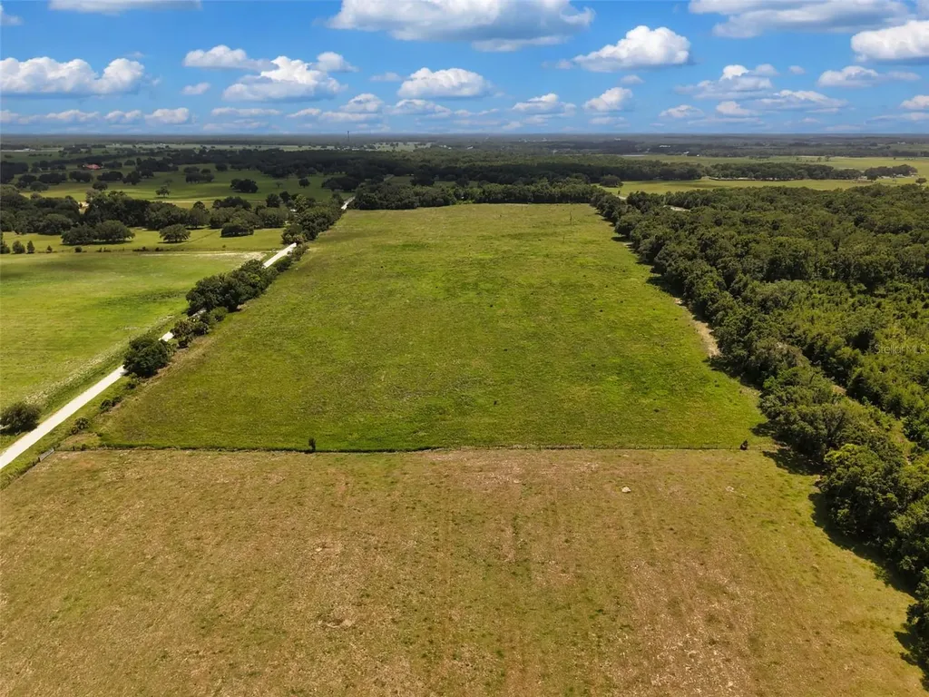 000 SE 200 Avenue SE Morriston FL 32668