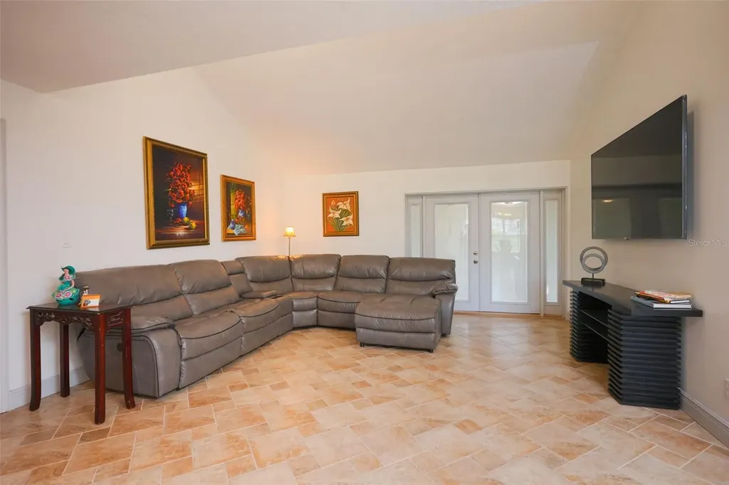 1304 Sandalwood Drive Plant City FL 33563