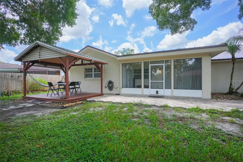 1304 Sandalwood Drive Plant City FL 33563