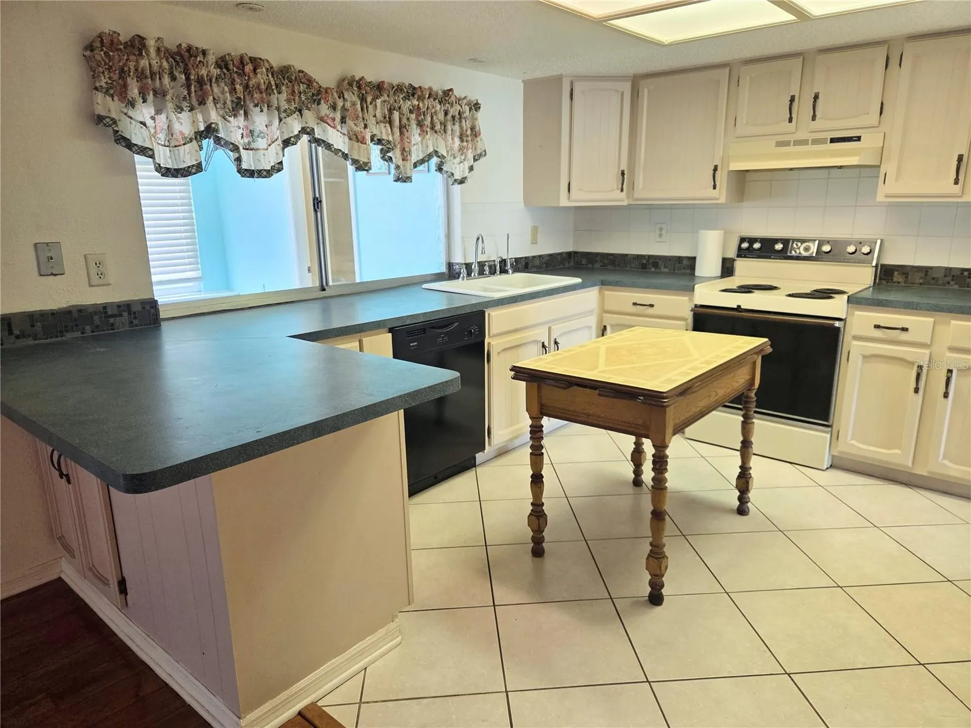 9233 Geneva Street Spring Hill FL 34608