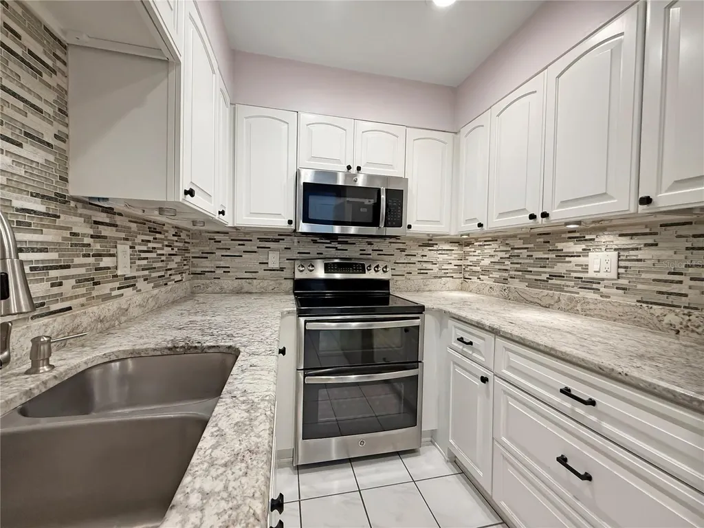 4607 W Fig Street Tampa FL 33609