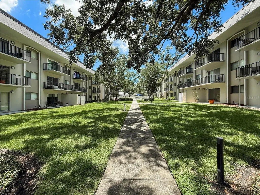 4607 W Fig Street Tampa FL 33609
