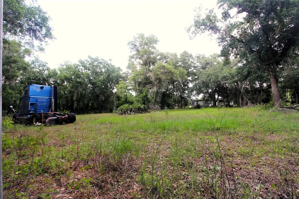 38319 County Line Road Zephyrhills FL 33540