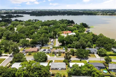 5409 Stratemeyer Drive Orlando FL 32839