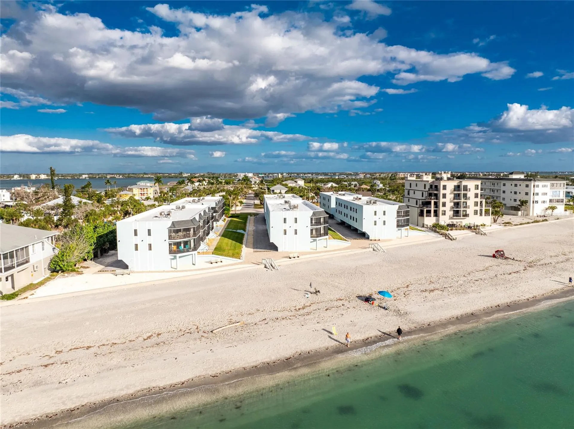 2810 N Beach Road Englewood FL 34223