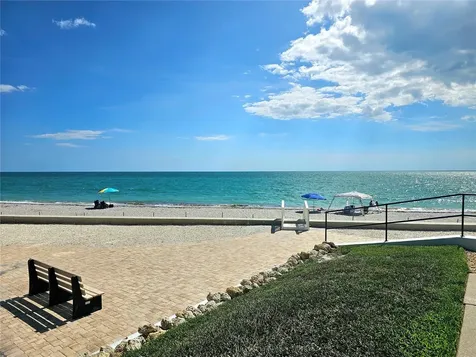 2810 N Beach Road Englewood FL 34223