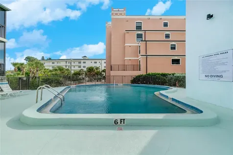 2810 N Beach Road Englewood FL 34223
