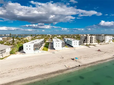 2810 N Beach Road Englewood FL 34223