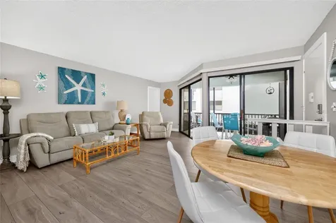 2810 N Beach Road Englewood FL 34223