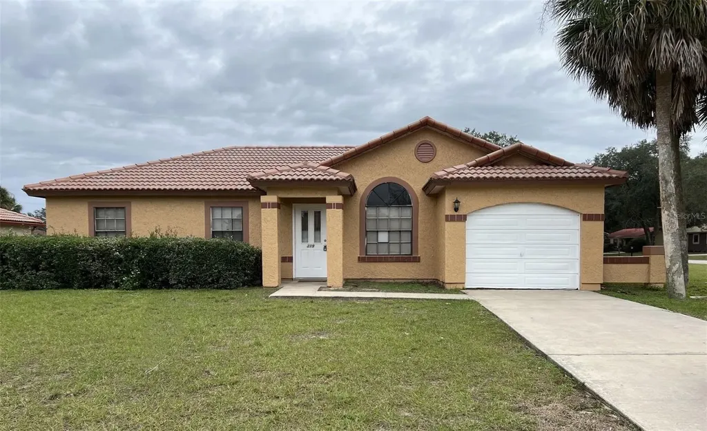 319 Oak Track Drive Ocala FL 34472