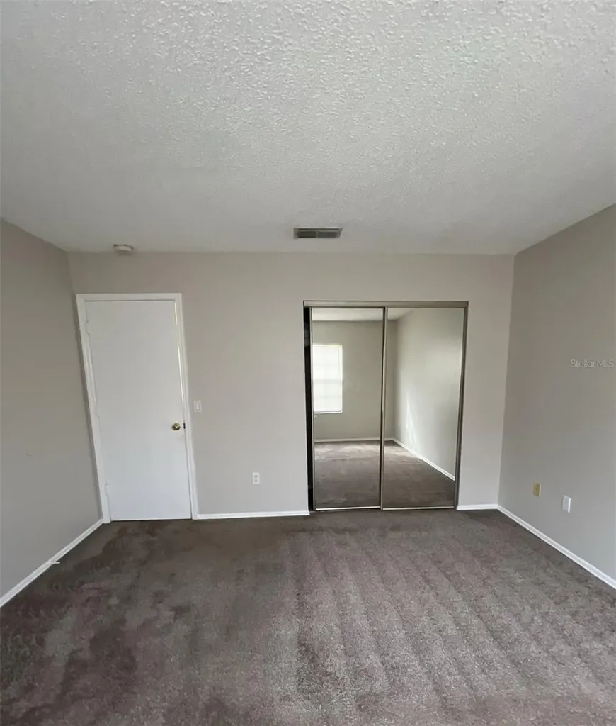 319 Oak Track Drive Ocala FL 34472