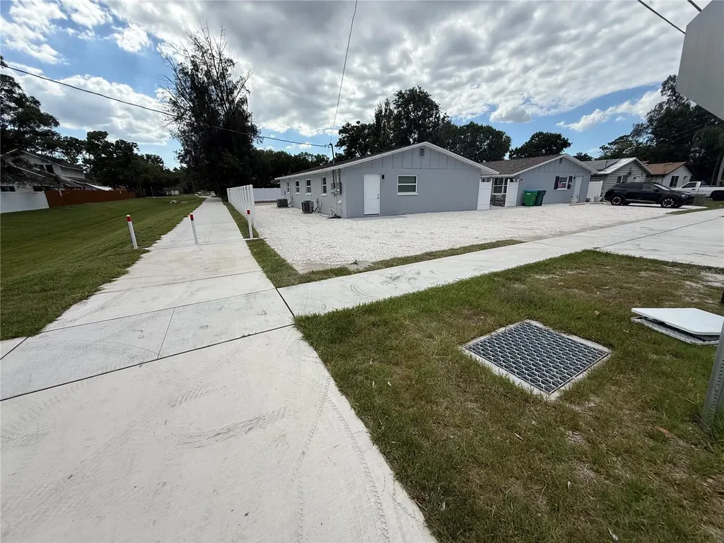 15406 Avalon Avenue Clearwater FL 33760