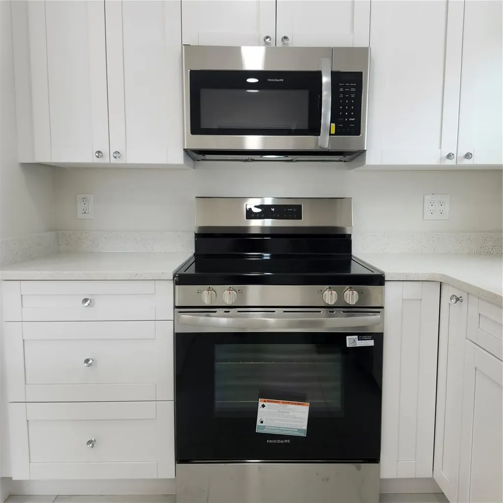 15406 Avalon Avenue Clearwater FL 33760