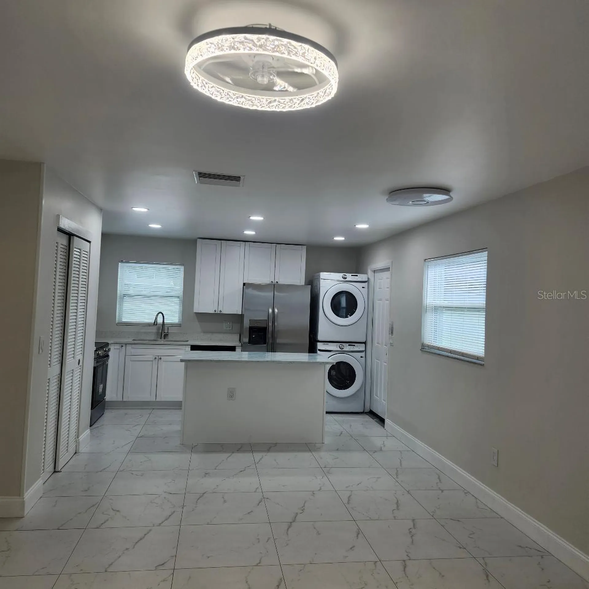 15406 Avalon Avenue Clearwater FL 33760