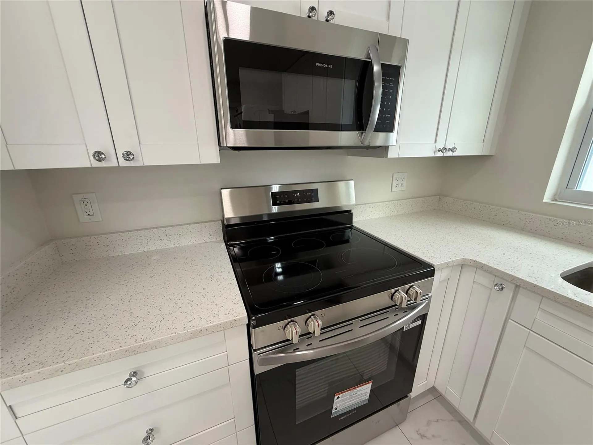 15406 Avalon Avenue Clearwater FL 33760
