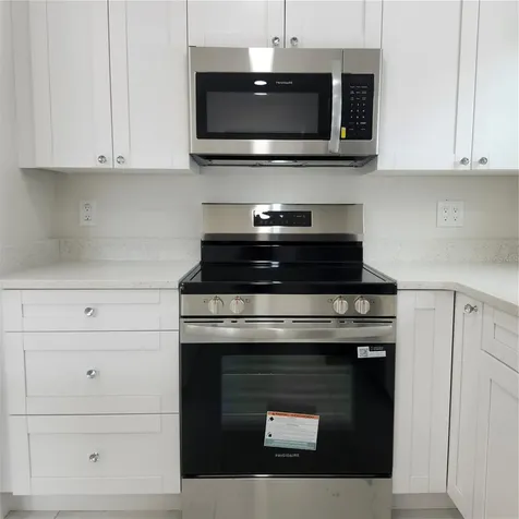 15406 Avalon Avenue Clearwater FL 33760