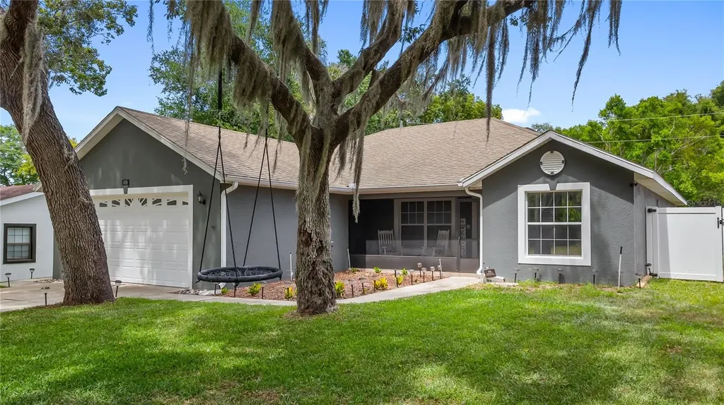 406 S Palm Avenue Howey In The Hills FL 34737
