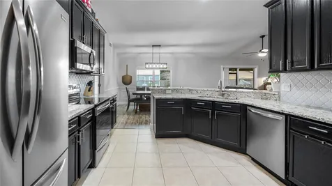 406 S Palm Avenue Howey In The Hills FL 34737