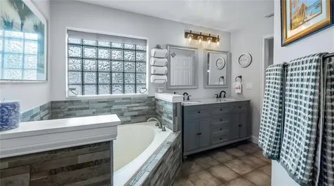 406 S Palm Avenue Howey In The Hills FL 34737