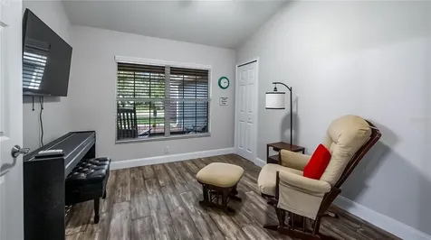 406 S Palm Avenue Howey In The Hills FL 34737