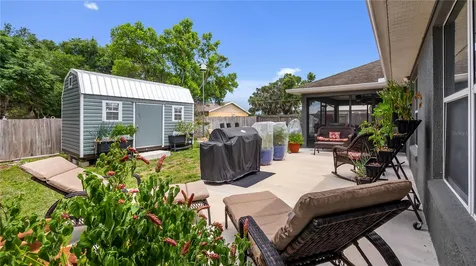 406 S Palm Avenue Howey In The Hills FL 34737