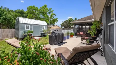 406 S Palm Avenue Howey In The Hills FL 34737