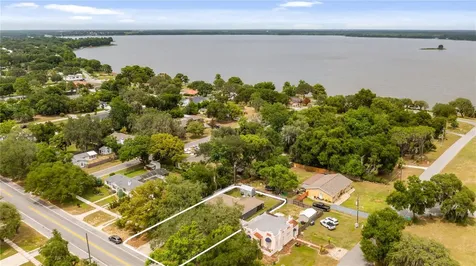 406 S Palm Avenue Howey In The Hills FL 34737