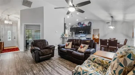 406 S Palm Avenue Howey In The Hills FL 34737