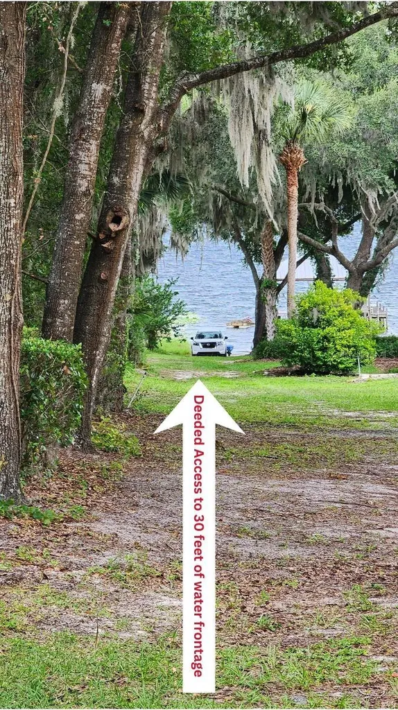 13495 SE 108th Court Road Ocklawaha FL 32179