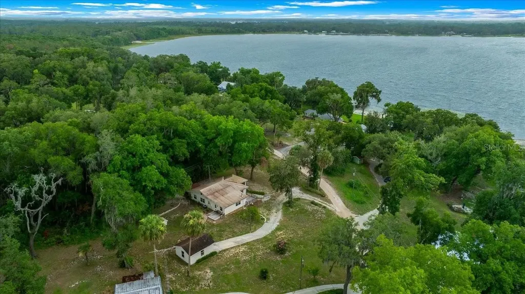 13495 SE 108th Court Road Ocklawaha FL 32179