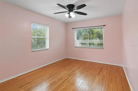 3712 30th Avenue N St Petersburg FL 33713