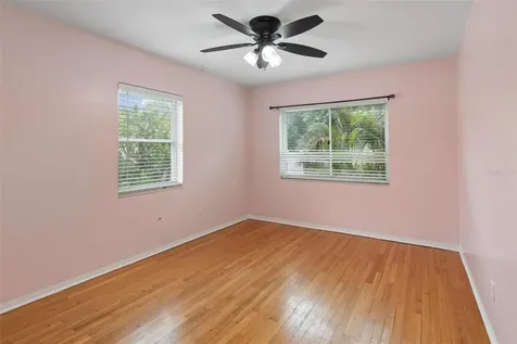 3712 30th Avenue N St Petersburg FL 33713